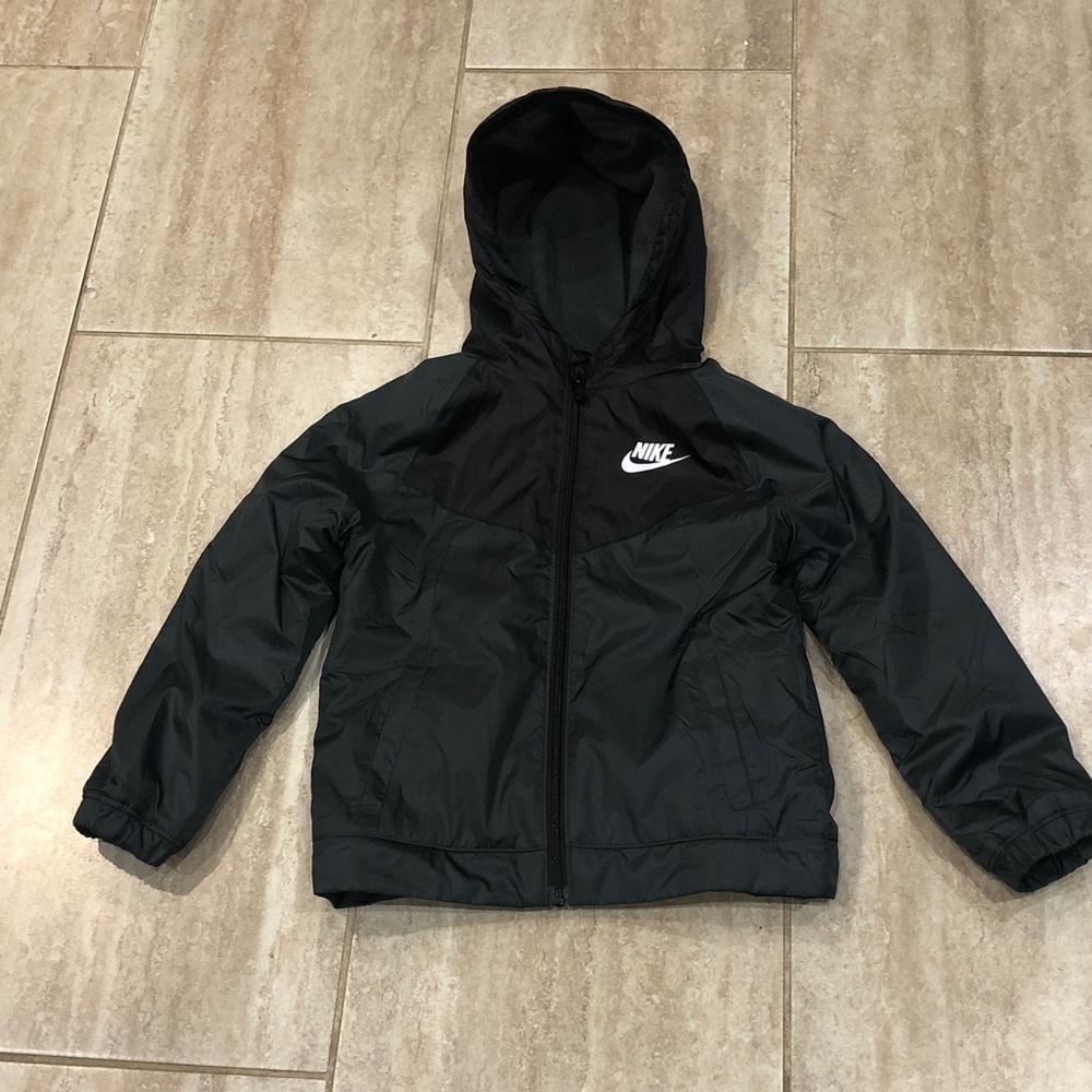 Nike Youth Boys Kids Size 7 Weather Proof Full Zip Lined Jacket Hoodie Black